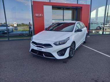 Voir le détail de l'offre de cette KIA Ceed 1.6 CRDI 136ch MHEV GT Line de 2023 en vente à partir de 332.86 €  / mois