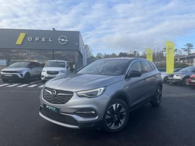 Voir le détail de l'offre de cette OPEL Grandland X 1.2 Turbo 130ch Elite 7cv de 2020 en vente à partir de 186.96 €  / mois