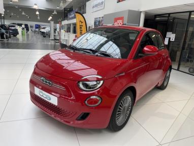 Voir le détail de l'offre de cette FIAT 500 e 95ch (RED) de 2024 en vente à partir de 28 999 € 