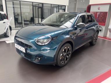 Voir le détail de l'offre de cette FIAT 600 e 156ch 54kWh La Prima de 2024 en vente à partir de 29 999 € 