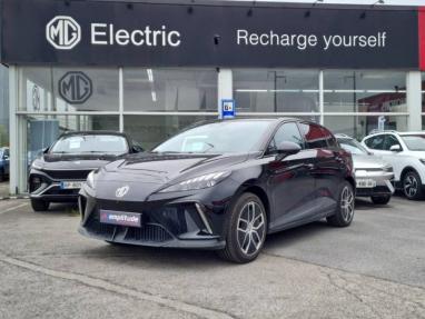 Voir le détail de l'offre de cette MG MOTOR MG4 EV 204ch - 64kWh Luxury MY23 de 2024 en vente à partir de 29 599 € 