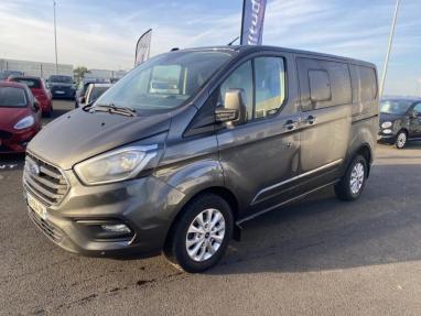 Voir le détail de l'offre de cette FORD Transit Custom Fg 300 L1H1 2.0 EcoBlue 130 Cabine Approfondie Limited 7cv de 2022 en vente à partir de 28 999 € 