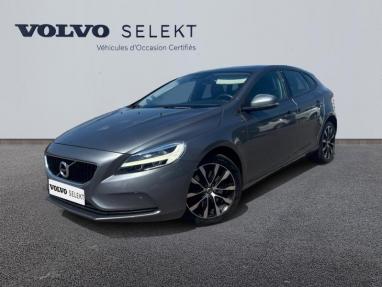 Voir le détail de l'offre de cette VOLVO V40 T2 122ch Signature Edition Geartronic de 2019 en vente à partir de 231 €  / mois