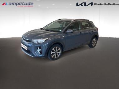 Voir le détail de l'offre de cette KIA Stonic 1.0 T-GDi 100ch MHEV Active iBVM6 de 2021 en vente à partir de 14 999 €