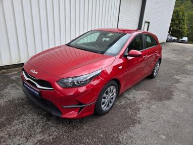 Voir le détail de l'offre de cette KIA Ceed 1.0 T-GDI 120ch Motion de 2022 en vente à partir de 188.6 €  / mois