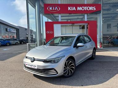 Voir le détail de l'offre de cette VOLKSWAGEN Golf 1.0 TSI OPF 110ch Life Business de 2022 en vente à partir de 331.49 €  / mois
