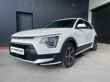Voir le détail de l'offre de cette KIA Niro 1.6 GDi 129ch HEV Motion DCT6 de 2024 en vente à partir de 26 699 € 